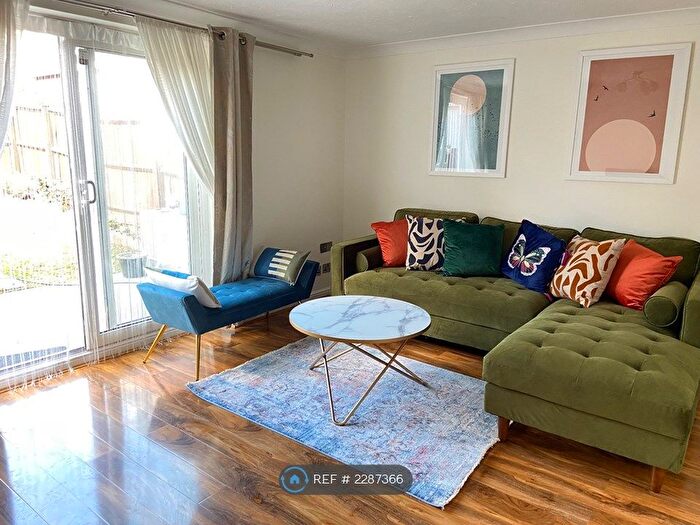 3 Bedroom Semi-Detached House To Rent In Winsor Terrace, London, E6