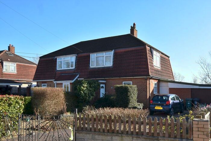 3 Bedroom Semi-Detached House For Sale In Summerhouse, Tickenham, Clevedon, BS21