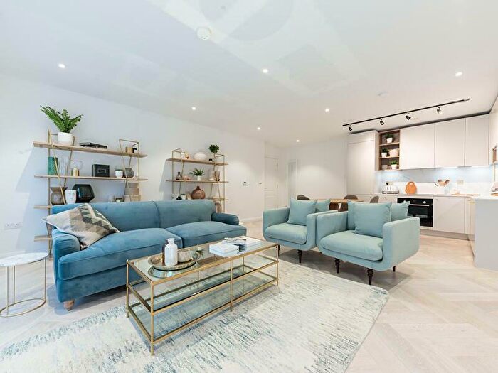 1 Bedroom Apartment For Sale In Plot Thorpe Lane, Leeds, LS10