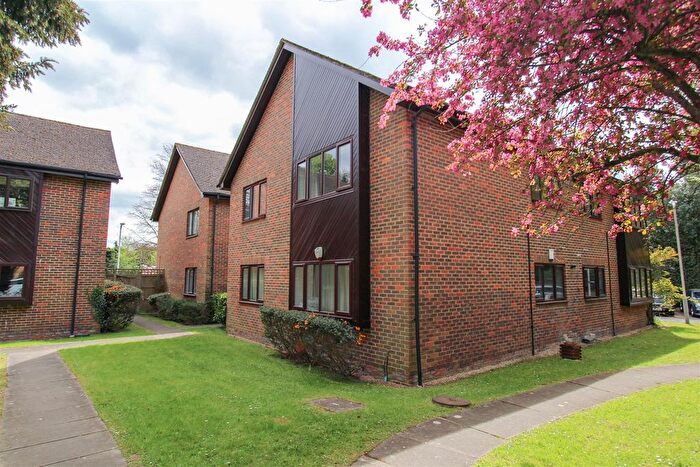 1 Bedroom Flat To Rent In Pepys Close, Ickenham, Uxbridge, UB10