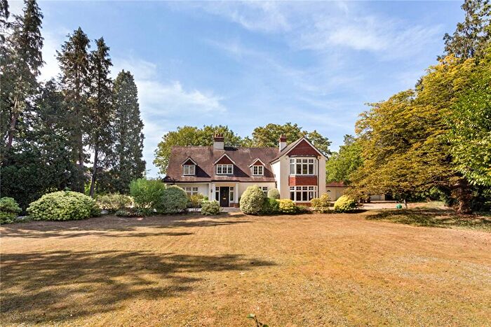 6 Bedroom Detached House For Sale In Winchester Hill, Romsey, SO51