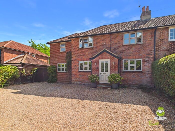 4 Bedroom Semi-Detached House For Sale In Olivers Cottage, Post Office Lane, Basingstoke, Hampshire, RG25