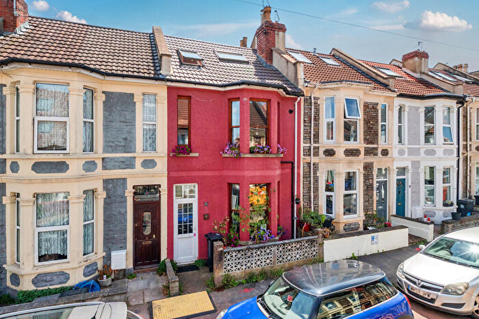 4 Bedroom Terraced House For Sale In Exeter Road, Bristol, BS3