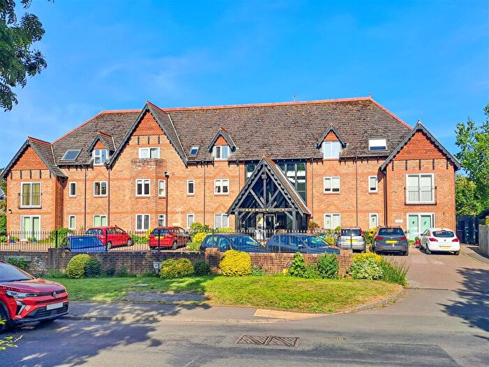 2 Bedroom Apartment For Sale In Chermont Court, The Street, East Preston, BN16