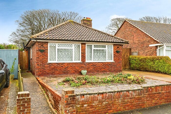 2 Bedroom Detached Bungalow For Sale In Upper Chyngton Gardens, Seaford, BN25