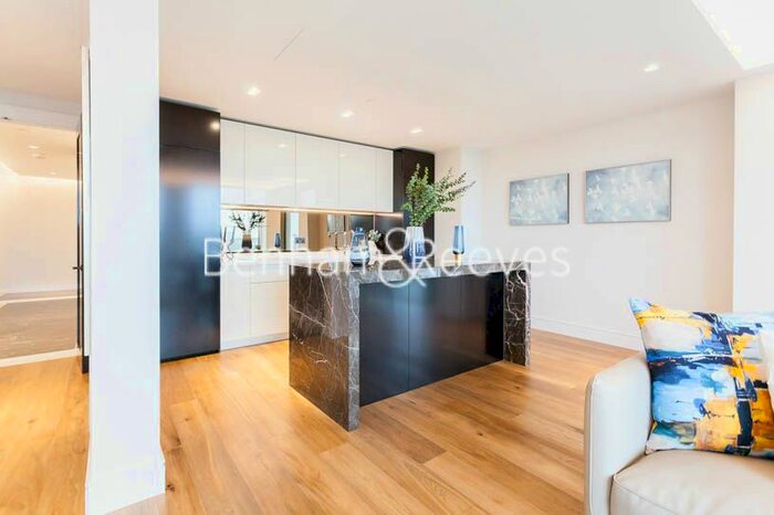 2 Bedroom Flat To Rent In Belvedere Gardens, Southbank Place, Waterloo, City, SE1