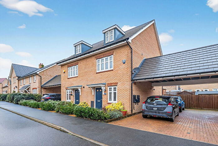 4 Bedroom Semi Detached House For Sale In Harlequin Crescent, Wixams, MK42