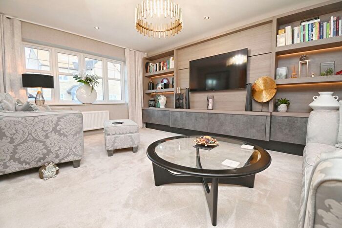 4 Bedroom Detached House For Sale In Mill Rise, Worsbrough, Barnsley, S70