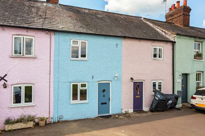2 Bedroom Terraced House To Rent In Old Common Road, Chorleywood, Rickmansworth, WD3