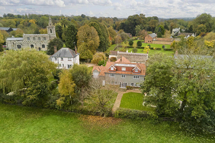 6 Bedroom Detached House For Sale In Church Lane, Upper Dean, Huntingdon, Bedfordshire, PE28