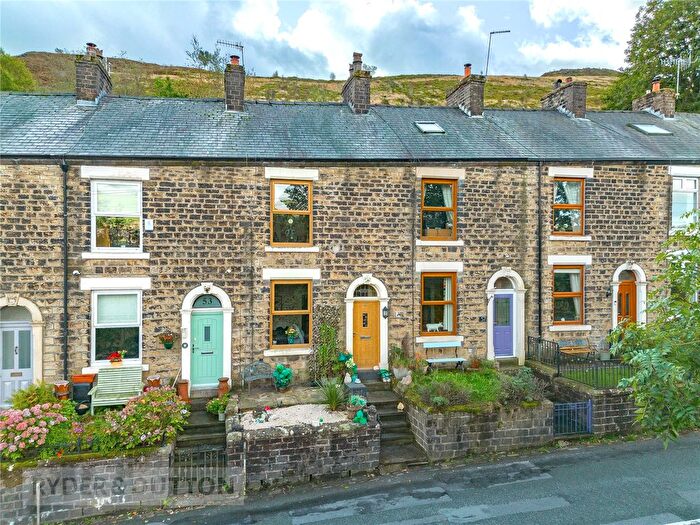 2 Bedroom Terraced House For Sale In Grains Road, Delph, Saddleworth, OL3