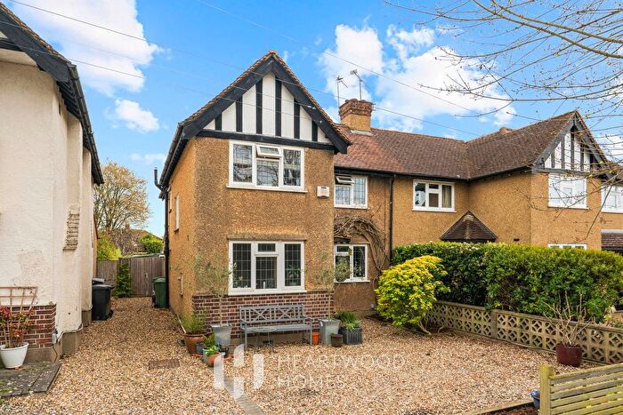 3 Bedroom Semi Detached House For Sale In Hazelwood Drive, St. Albans, AL4