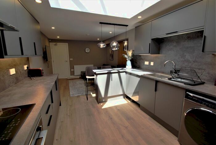 5 Bedroom Terraced House To Rent In Northfield Road, Coventry, CV1