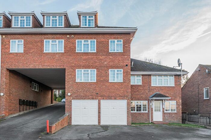 1 Bedroom Flat To Rent In Chesham, Buckinghamshire, HP5