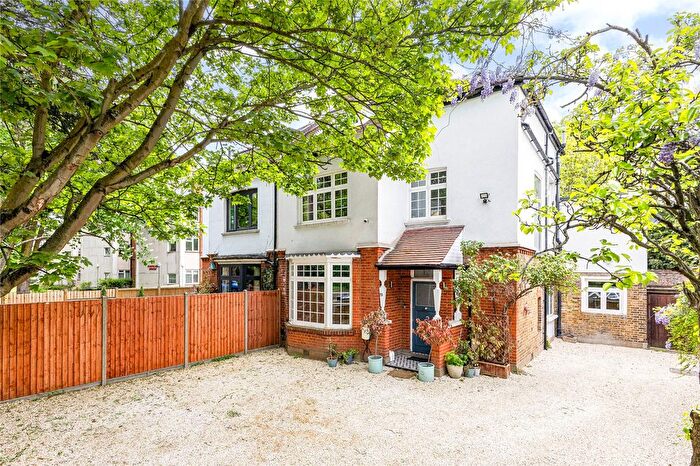 4 Bedroom Semi Detached House To Rent In The Avenue, Twickenham, TW1