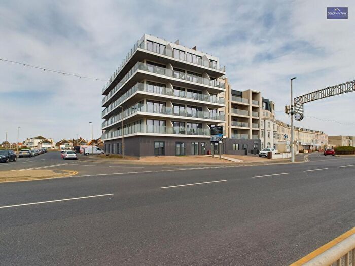 2 Bedroom Flat For Sale In Coastal Point, - New South Promenade, FY4