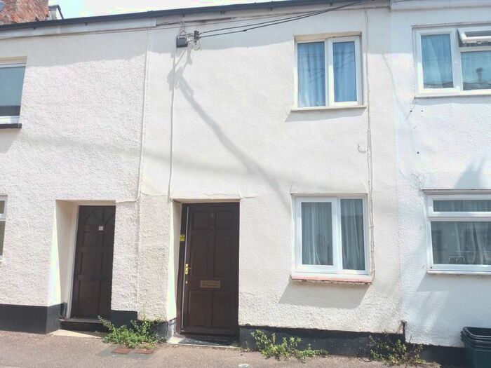 2 Bedroom Terraced House To Rent In New Street, Cullompton, EX15