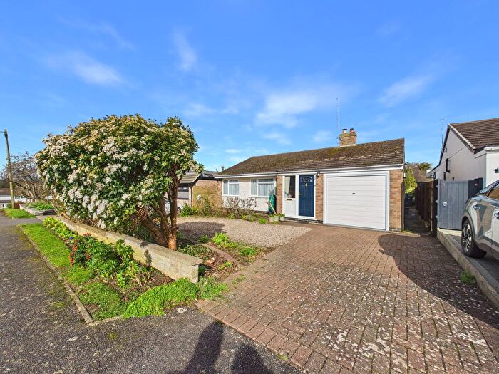 2 Bedroom Detached Bungalow For Sale In Winston Close, Nether Heyford, NN7