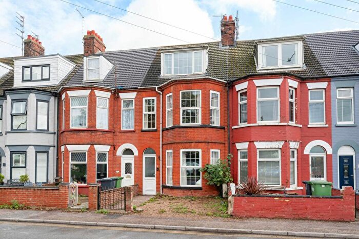 5 Bedroom Terraced House For Sale In North Denes Road, Great Yarmouth, NR30