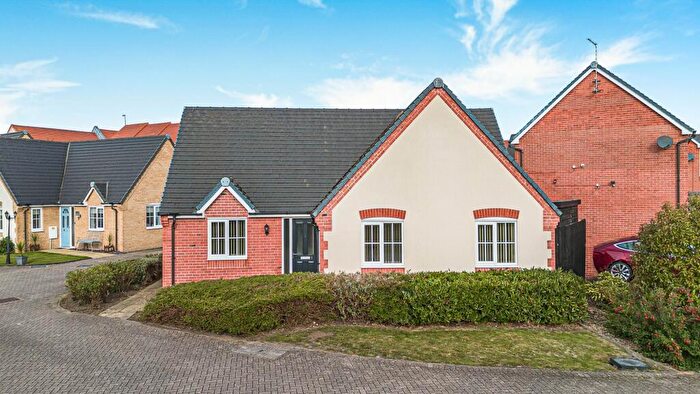 2 Bedroom Detached Bungalow For Sale In Woollard Walk, Sawtry, Cambrigeshire., PE28