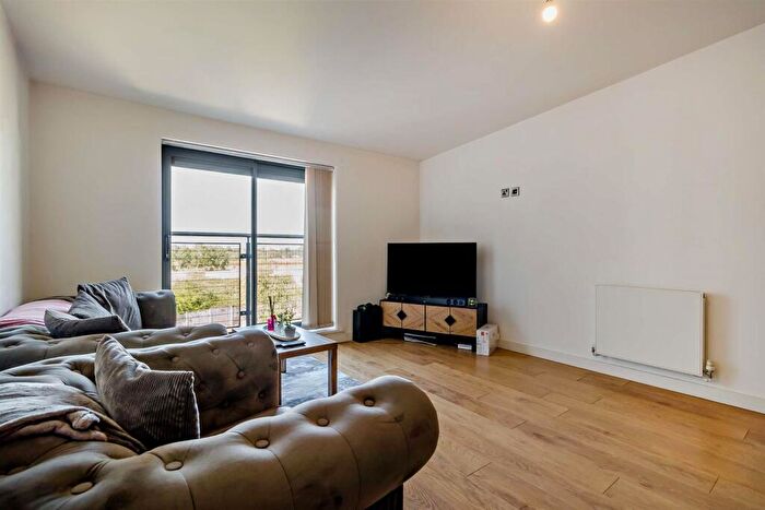 2 Bedroom Apartment For Sale In Brooke Court, Auckley, Doncaster, DN9
