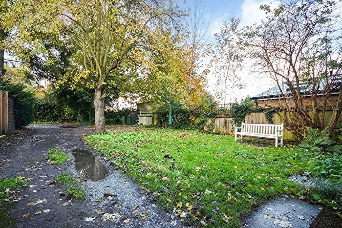 1 Bedroom Flat To Rent In Cornwallis Road, Maidstone, Kent, ME16