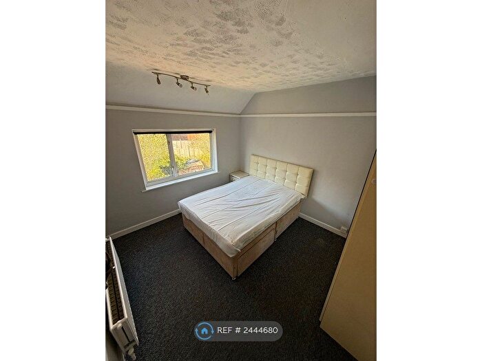 1 Bedroom Semi-Detached House To Rent In Bowerdean Road, High Wycombe, HP13