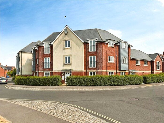 1 Bedroom Flat For Sale In Cutforth Way, Romsey, Hampshire, SO51