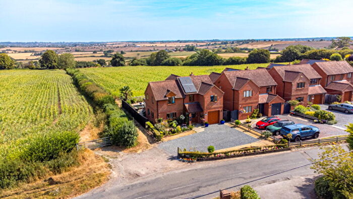 4 Bedroom Detached House For Sale In Marston Hill, Oving, Aylesbury, HP22