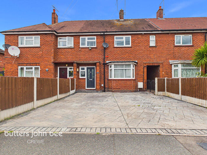 3 Bedroom Terraced House For Sale In Davenport Avenue, Crewe, CW2