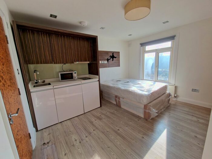 Studio To Rent In The Vale, London, W3
