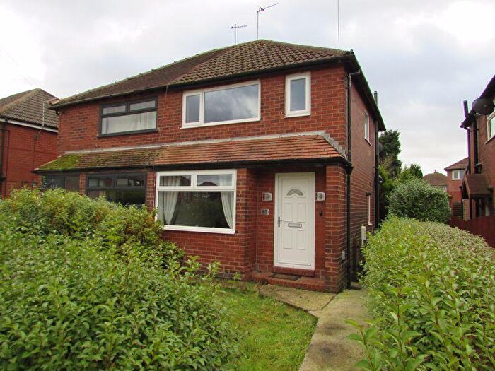2 Bedroom Semi Detached House To Rent In Princess Road Firgrove., OL16