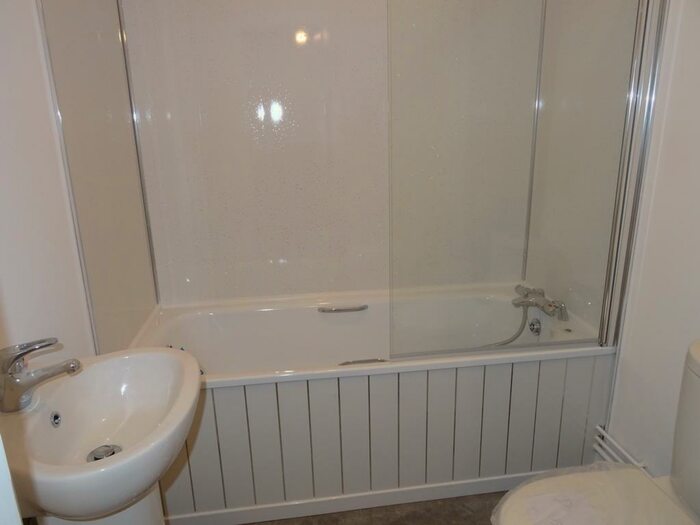 1 Bedroom Apartment To Rent In Josiah Court, Upper Union Street