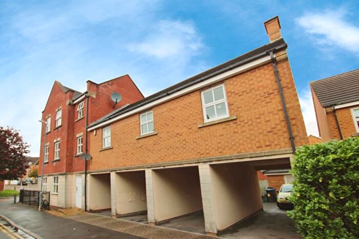 2 Bedroom Flat To Rent In Lancelot Road, Stoke Park, Bristol, BS16