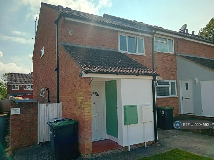 1 Bedroom Flat To Rent In Valentine Court, Waterlooville, PO7