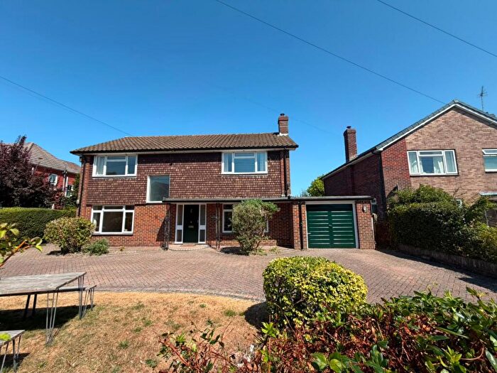 4 Bedroom Detached House To Rent In Third Avenue, Havant, Hampshire, PO9