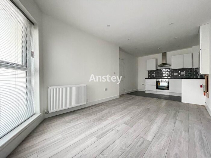 1 Bedroom Flat To Rent In Portswood Road, Southampton, Hampshire, SO17