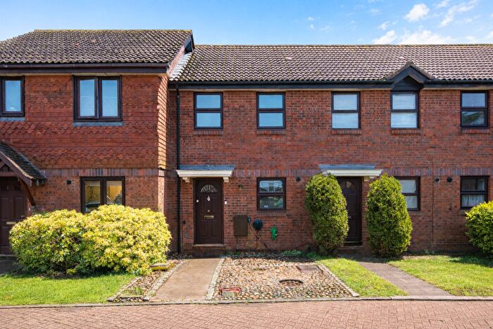 2 Bedroom Terraced House For Sale In Weald Close, Shalford, Guildford, GU4