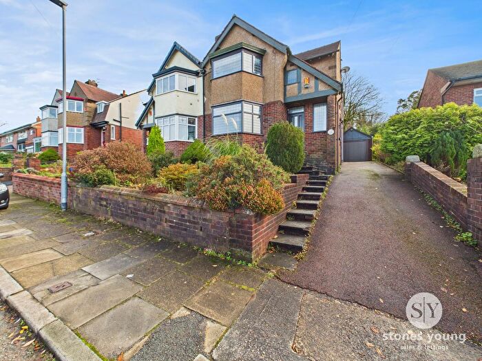 3 Bedroom Semi Detached House For Sale In Ryburn Avenue, Blackburn, BB2