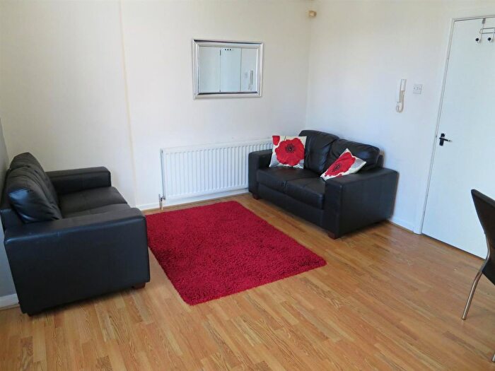 1 Bedroom Flat To Rent In Mauldeth Road, Withington, Manchester, M20