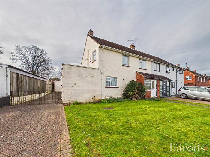 3 Bedroom Semi Detached House For Sale In Maple Crescent, Basingstoke, RG21