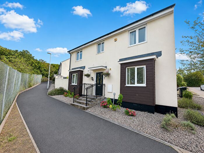 4 Bedroom Detached House For Sale In Fleetwood Gardens, Southway, Plymouth, PL6