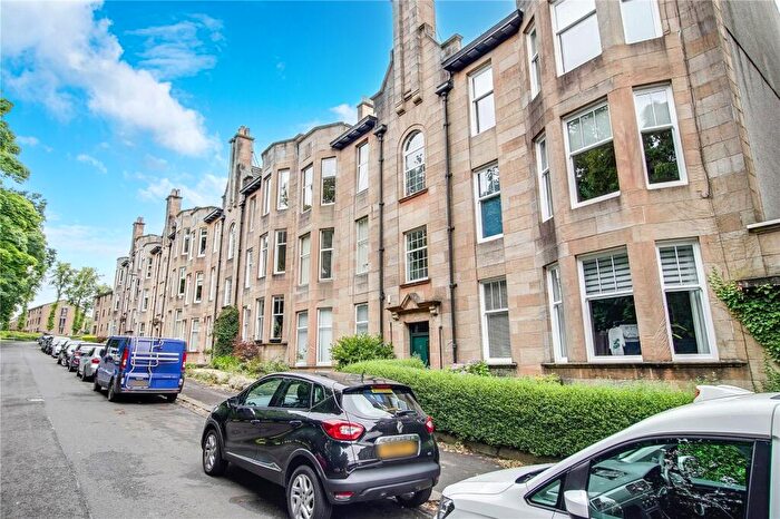 2 Bedroom Flat To Rent In Brodie Park Avenue, Paisley, PA2