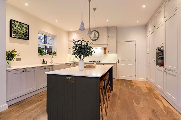 4 Bedroom Detached House For Sale In Hicks Lane, Girton, Cambridge, CB3