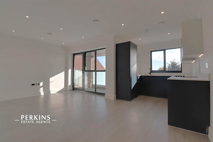 3 Bedroom Flat To Rent In Church Road, Northolt, UB5