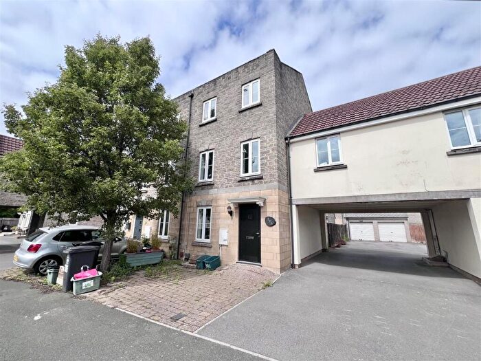 5 Bedroom Terraced House For Sale In Worle Moor Road, Weston Village - No Chain, BS24