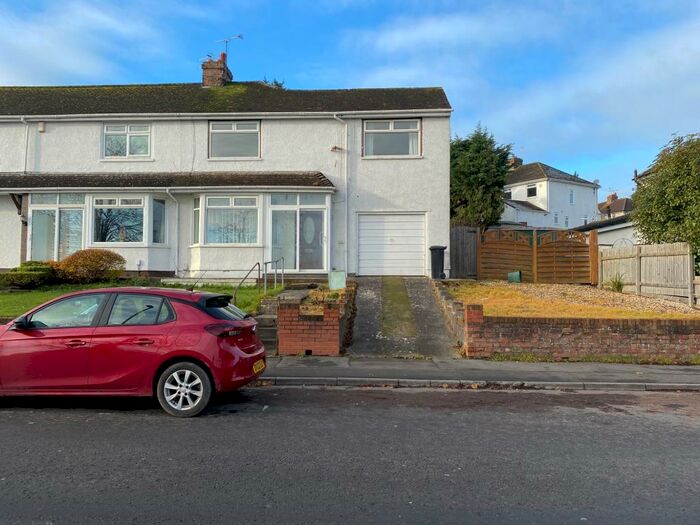 3 Bedroom House To Rent In Grimsbury Road, Kingswood, BS15