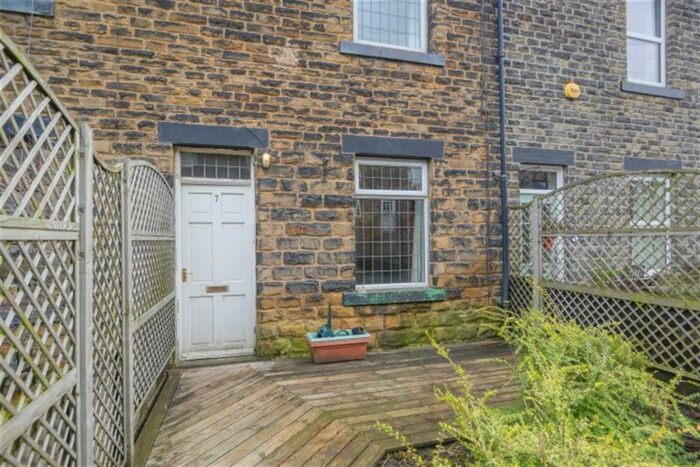 2 Bedroom Terraced House To Rent In Rosemont Avenue, Pudsey, LS28