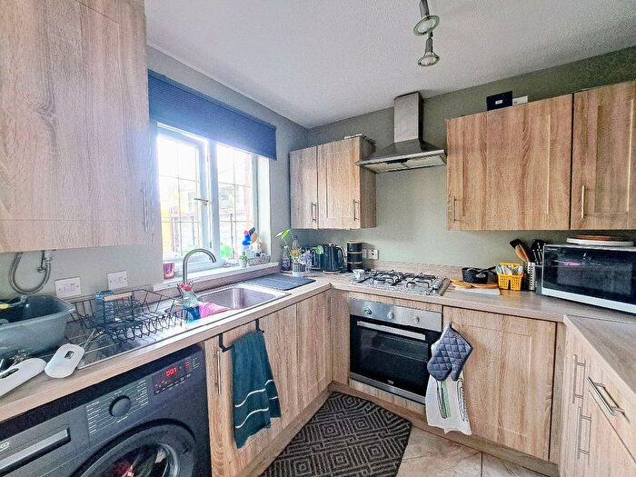 3 Bedroom Terraced House For Sale In Rochester Croft, Walsall, WS2