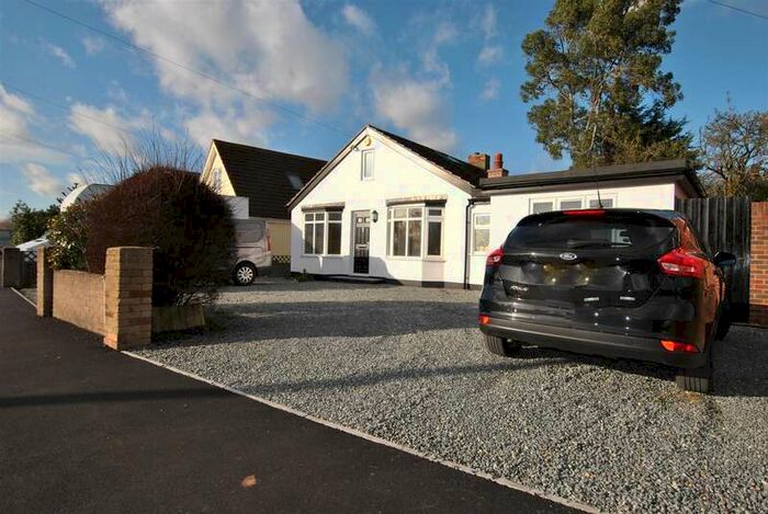 5 Bedroom Detached Bungalow To Rent In St. Margarets Avenue, Uxbridge, UB8